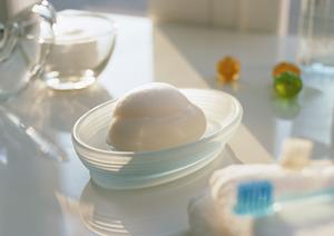 素敵なプレゼントにネームの刺繍を